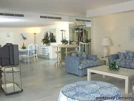 アパートホテル Park Plaza マルベーリャ
