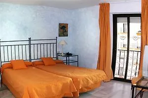 Park Plaza Aparthotel 4*