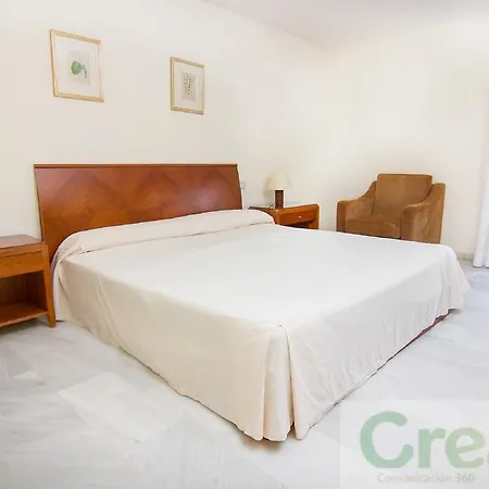 Aparthotel Park Plaza 4*