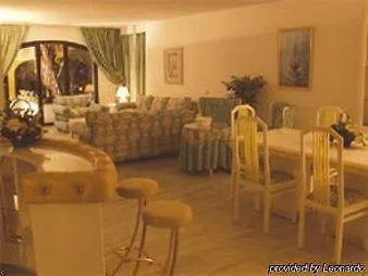 Park Plaza